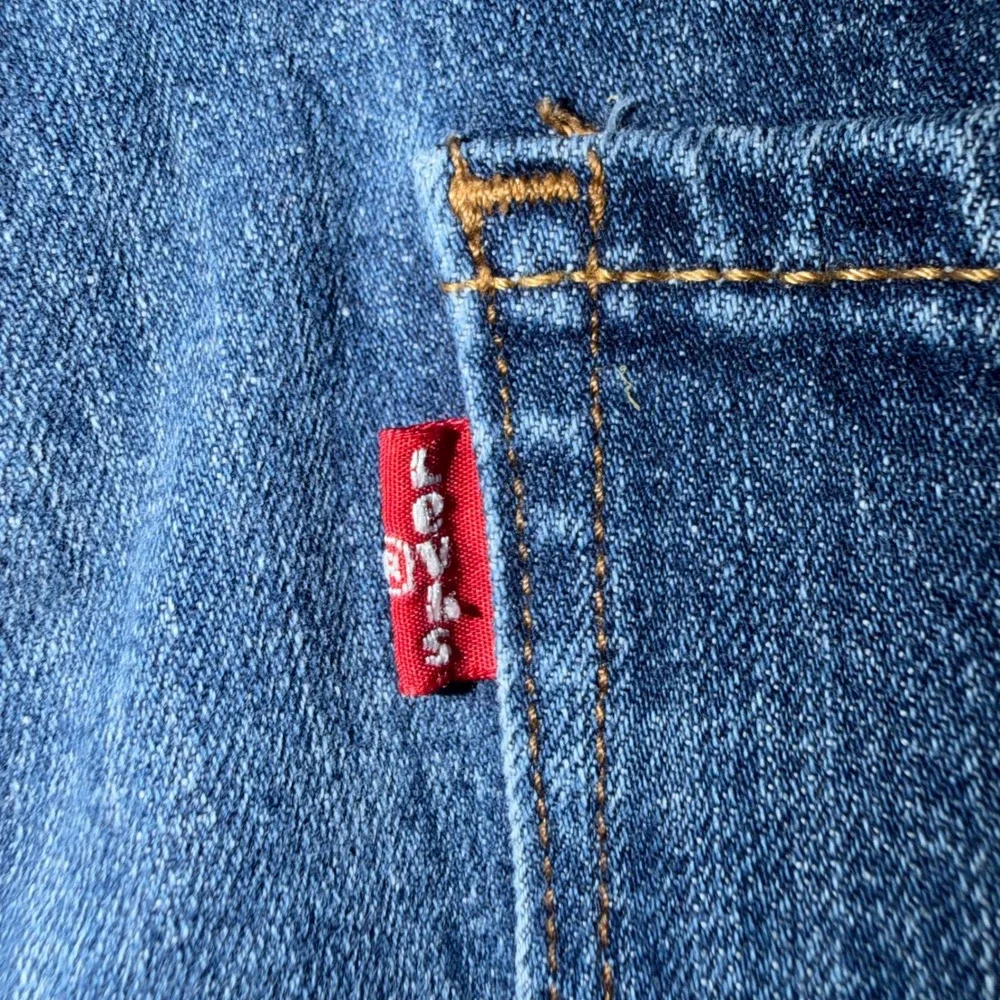 Levi's 525 Perfect Waist Shorts Women 16M Blue Denim Raw Hem Boho Western Summer